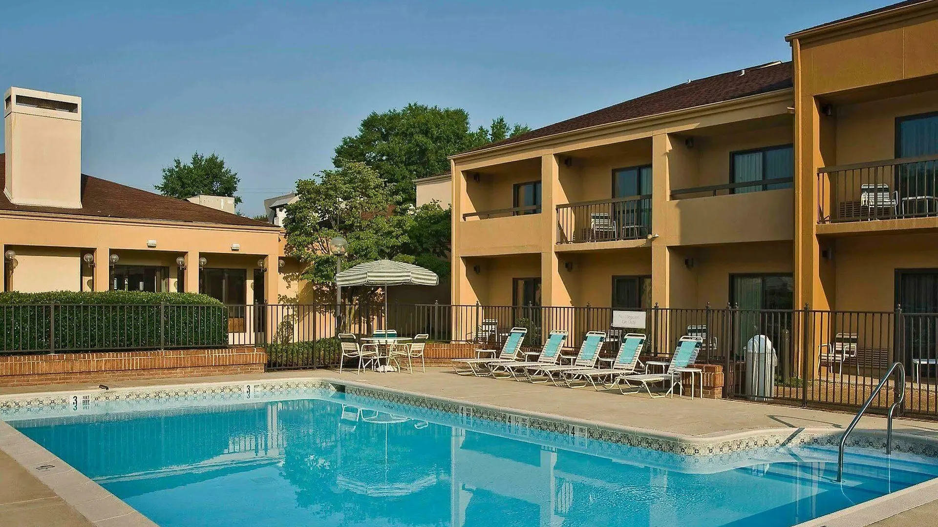Courtyard By Marriott Richmond West Hotel United States